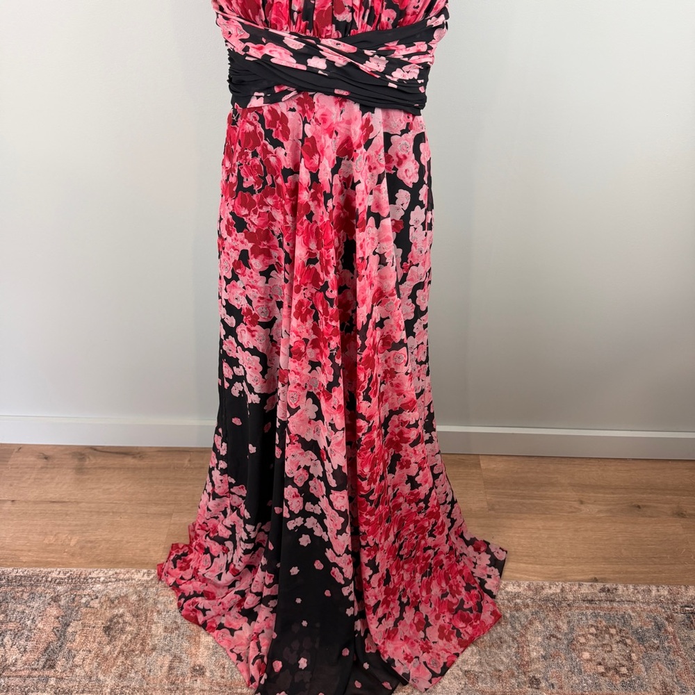 Teri Jon Red and Black Floral Maxi Gown Dress Beaded Collar size 10 Formal - Picture 4 of 9